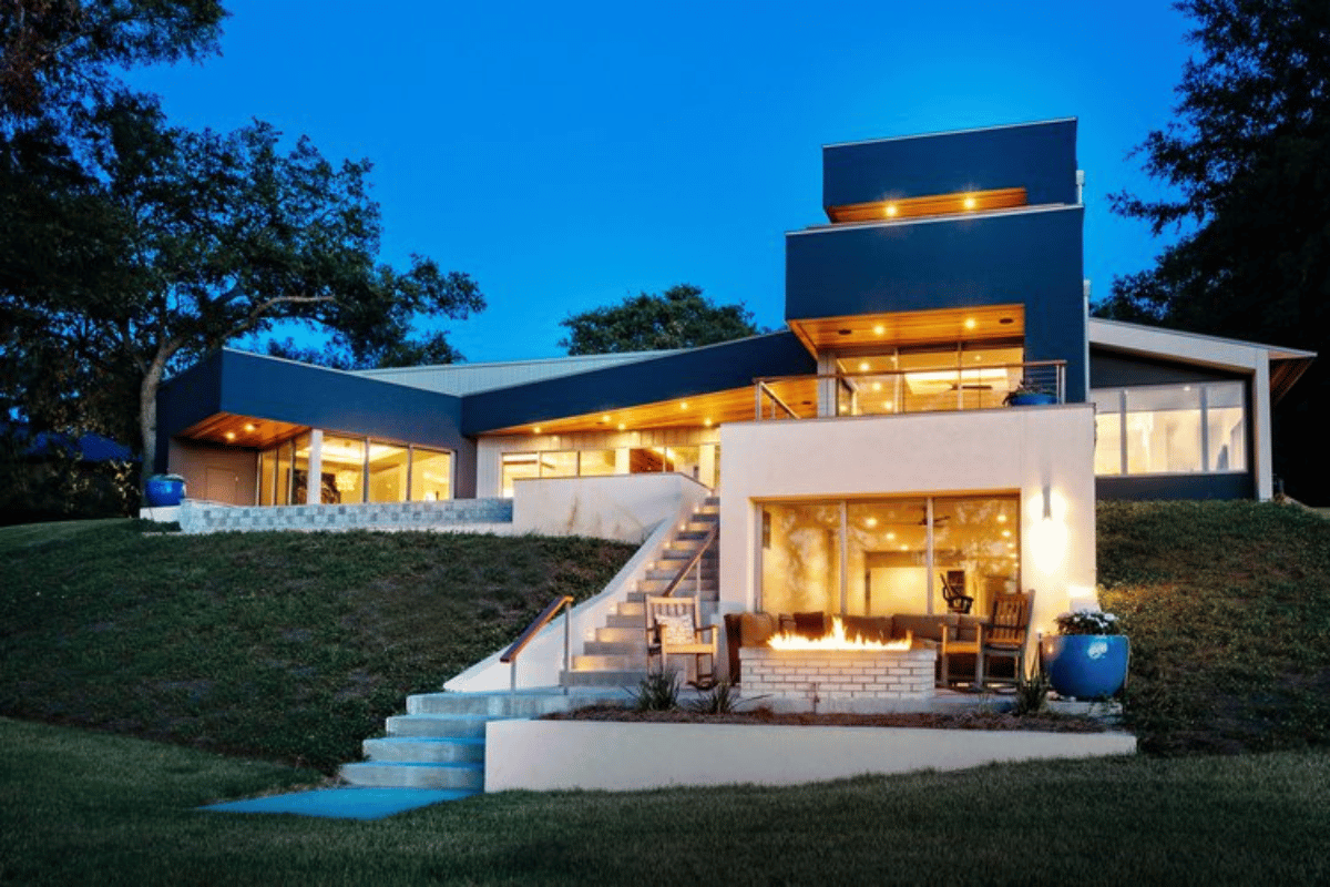 Richter Residence in Charleston by KSQ Design, The Stonewall Group