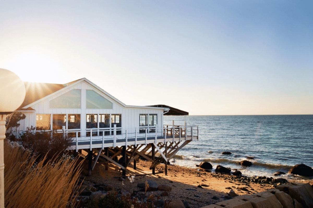 Soundview Inn and Restaurant, Greenport, NY, bld architecture